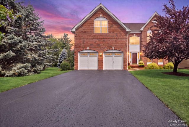 415 Vassar Place, Fishkill, NY 12524