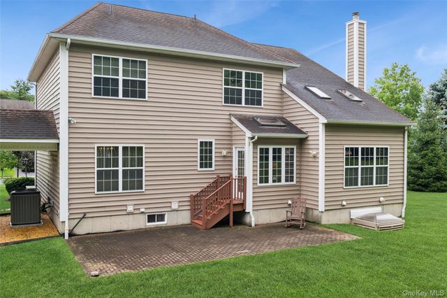 415 Vassar Place, Fishkill, NY 12524