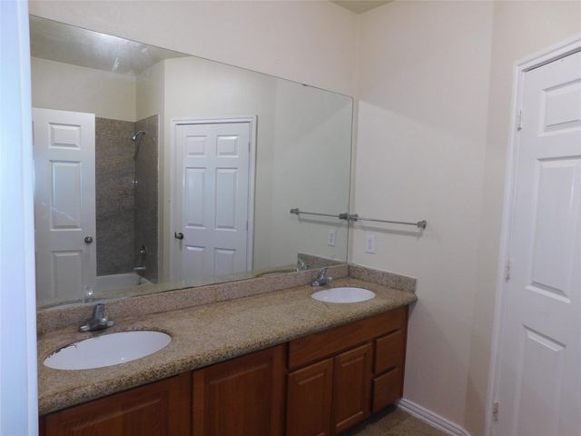 9400 Bellaire Boulevard 612, Houston, TX 77036