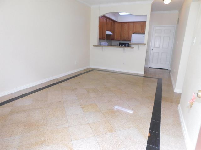 9400 Bellaire Boulevard 612, Houston, TX 77036