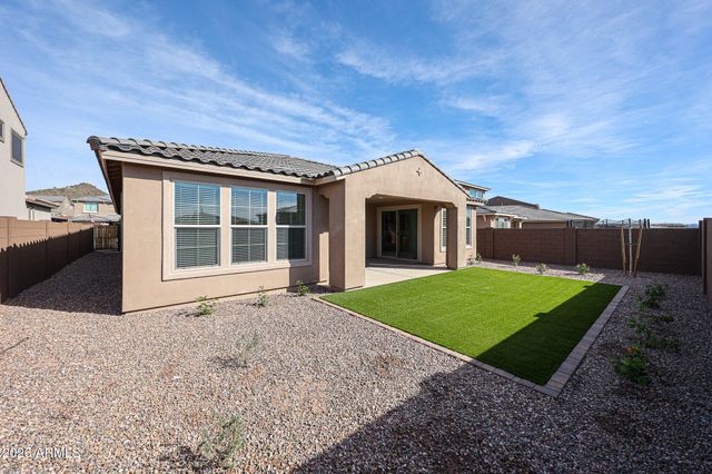 13755 W CALLE DE BACA Lane, Peoria, AZ 85383