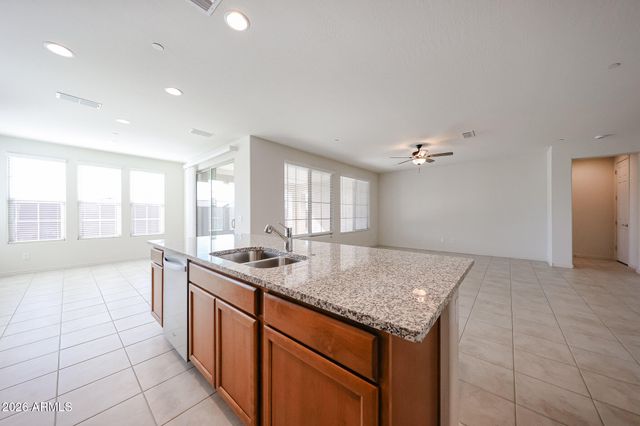 13755 W CALLE DE BACA Lane, Peoria, AZ 85383