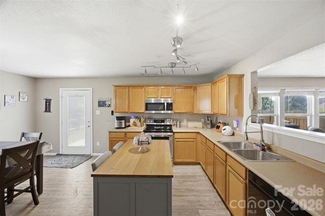 1106 Rainier Lane, Gastonia, NC 28052