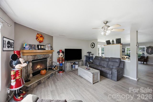 1106 Rainier Lane, Gastonia, NC 28052