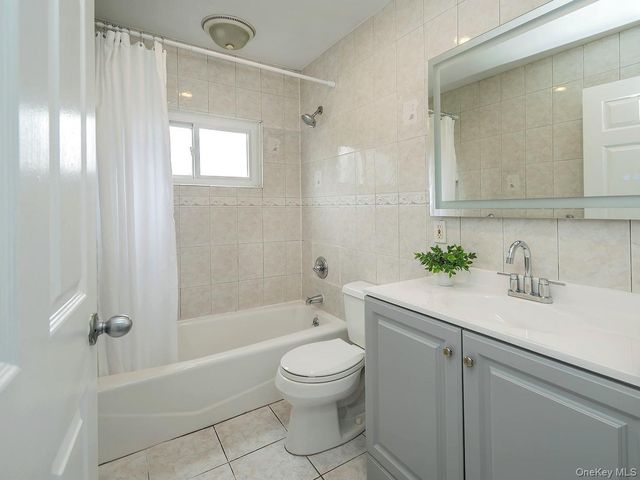 61 Kingfisher Road, Levittown, NY 11756