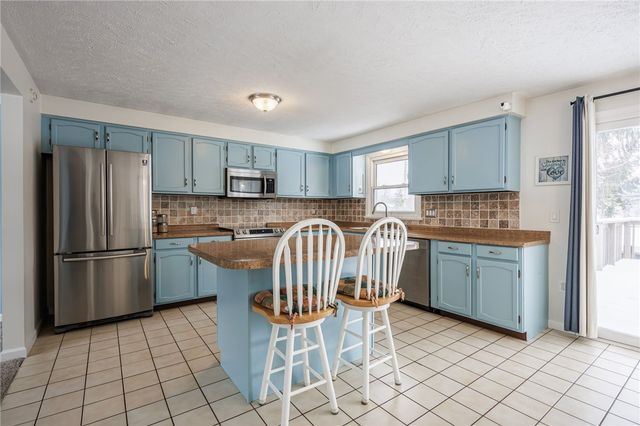 658 Regina Drive, Webster, NY 14580