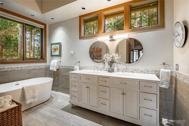 5506 Canvasback Road, Blaine, WA 98230