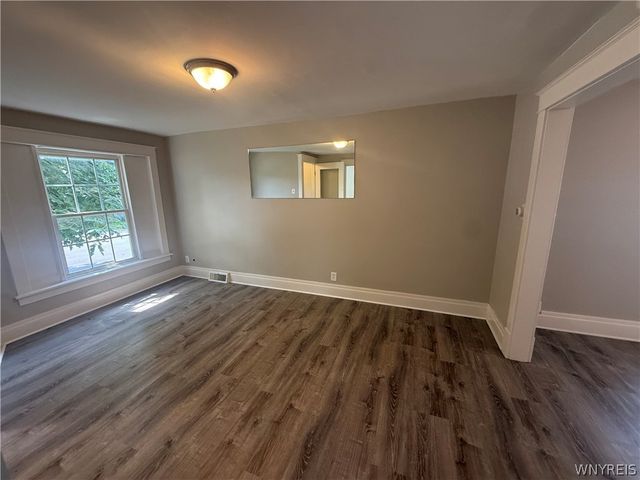 2722 Monroe Avenue, Niagara Falls, NY 14303