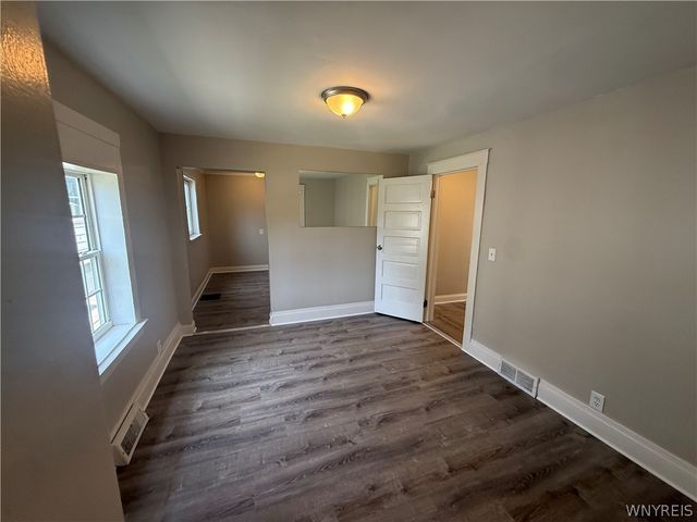 2722 Monroe Avenue, Niagara Falls, NY 14303