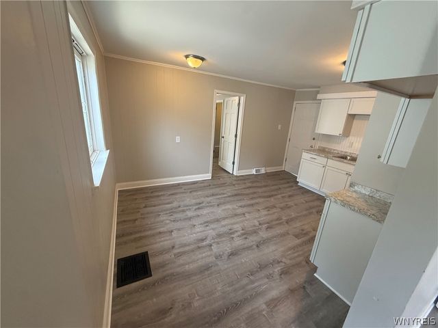 2722 Monroe Avenue, Niagara Falls, NY 14303