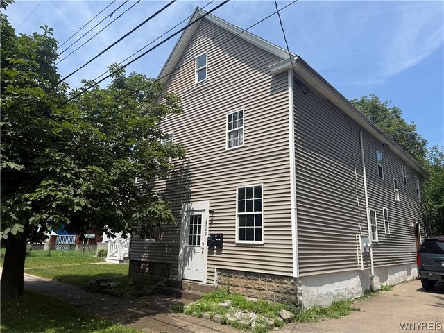 2722 Monroe Avenue, Niagara Falls, NY 14303