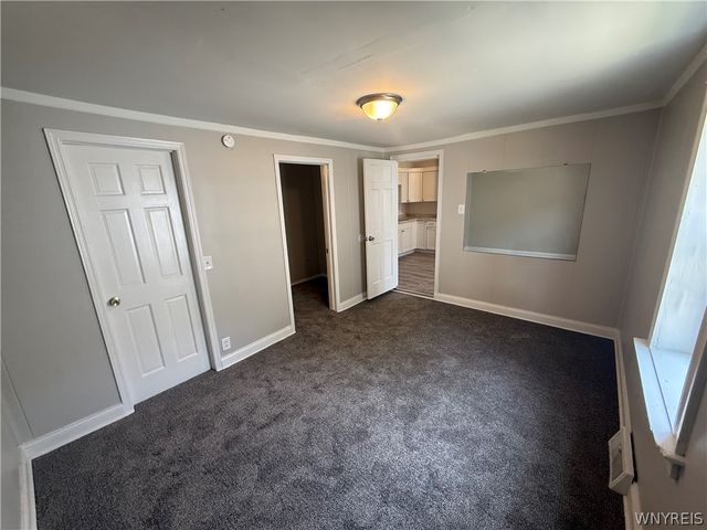 2722 Monroe Avenue, Niagara Falls, NY 14303