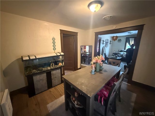 2722 Monroe Avenue, Niagara Falls, NY 14303