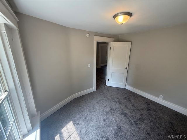 2722 Monroe Avenue, Niagara Falls, NY 14303