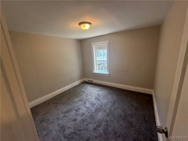 2722 Monroe Avenue, Niagara Falls, NY 14303