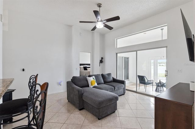 808 LAKE JACKSON CIRCLE, Apopka, FL 32703