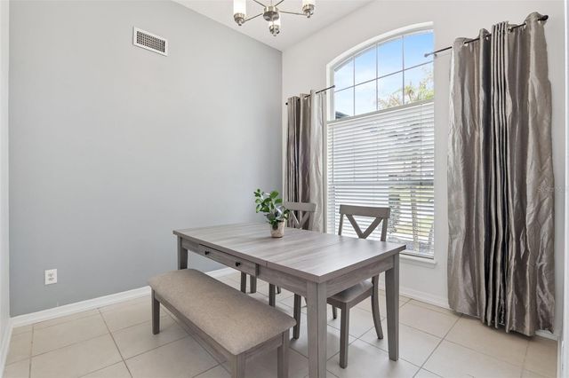 808 LAKE JACKSON CIRCLE, Apopka, FL 32703