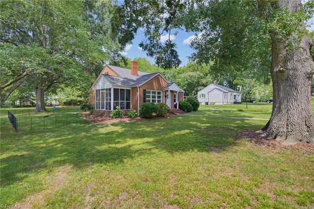247 Country Club Drive, Eden, NC 27288