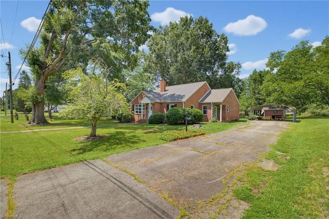 247 Country Club Drive, Eden, NC 27288
