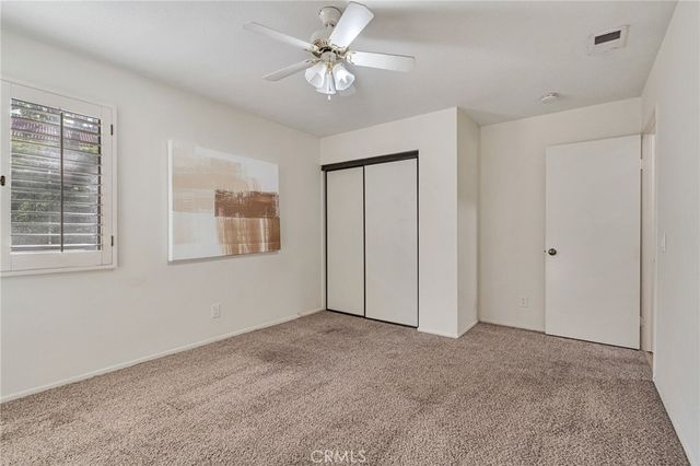 20065 Avenue Of The Oaks, Newhall, CA 91321