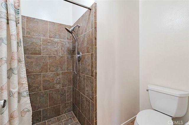 20065 Avenue Of The Oaks, Newhall, CA 91321