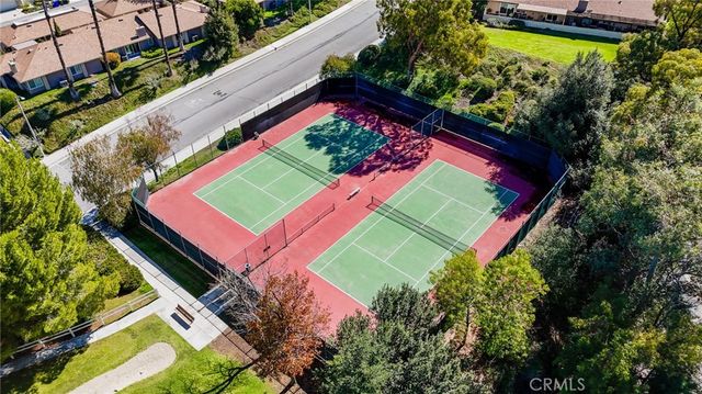 20065 Avenue Of The Oaks, Newhall, CA 91321