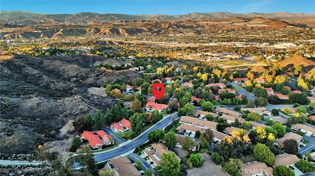 20065 Avenue Of The Oaks, Newhall, CA 91321