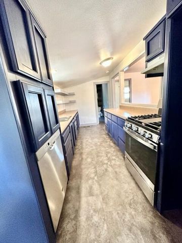 103 E Firebaugh Avenue, Exeter, CA 93221