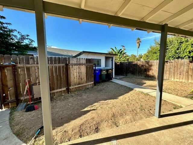 103 E Firebaugh Avenue, Exeter, CA 93221