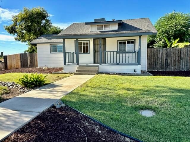 103 E Firebaugh Avenue, Exeter, CA 93221