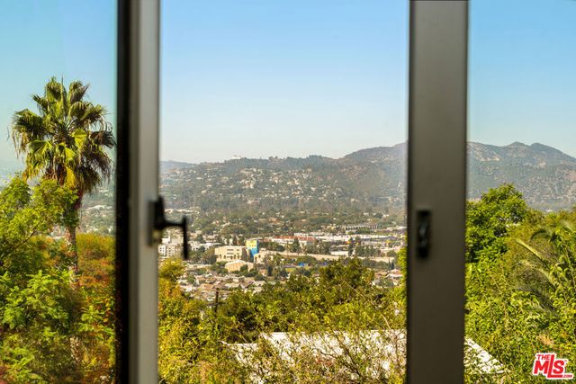 2415 Hines Drive, Los Angeles, CA 90065