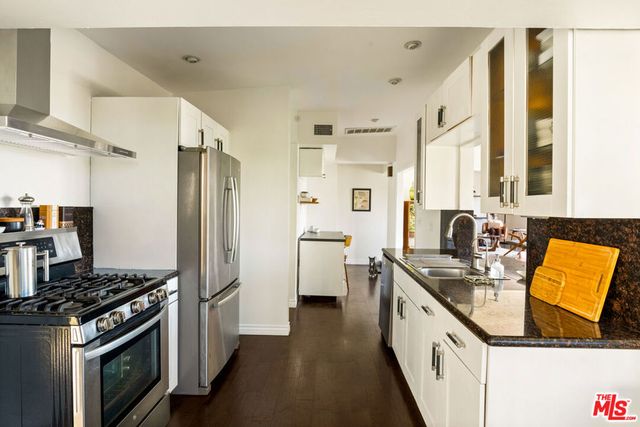 2415 Hines Drive, Los Angeles, CA 90065