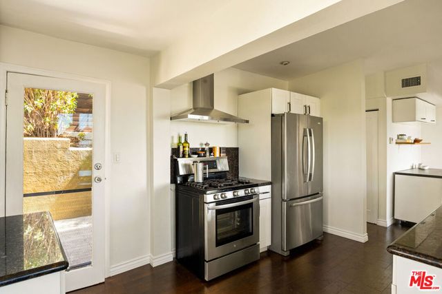2415 Hines Drive, Los Angeles, CA 90065