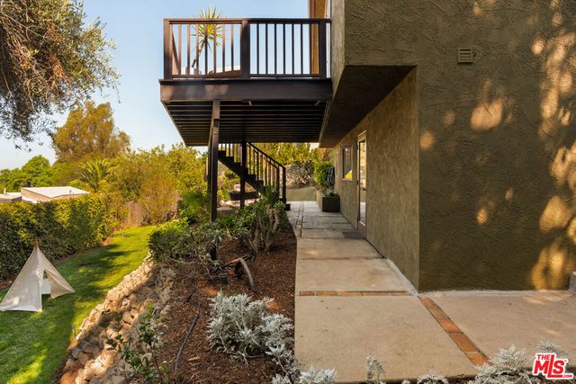 2415 Hines Drive, Los Angeles, CA 90065