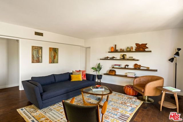 2415 Hines Drive, Los Angeles, CA 90065