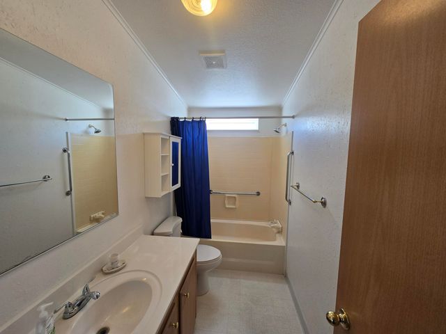 3501 Avenue C SPC 19, White City, OR 97503