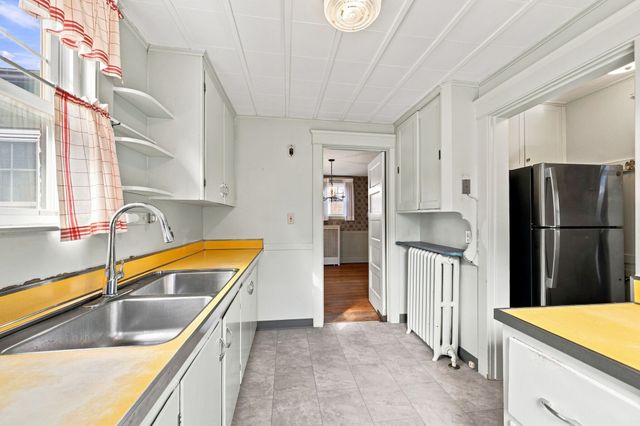 5 Weston Road, Marblehead, MA 01945