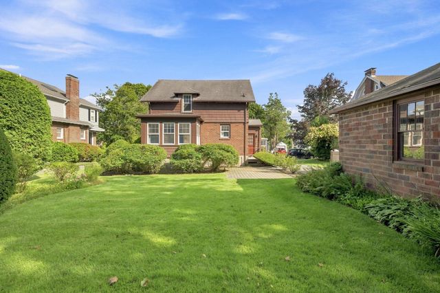 5 Weston Road, Marblehead, MA 01945