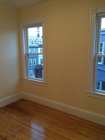507 E 3rd St 3, Boston, MA 02127