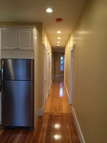 507 E 3rd St 3, Boston, MA 02127
