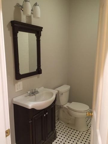 507 E 3rd St 3, Boston, MA 02127