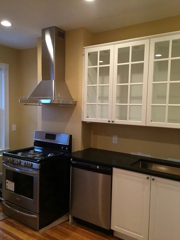 507 E 3rd St 3, Boston, MA 02127