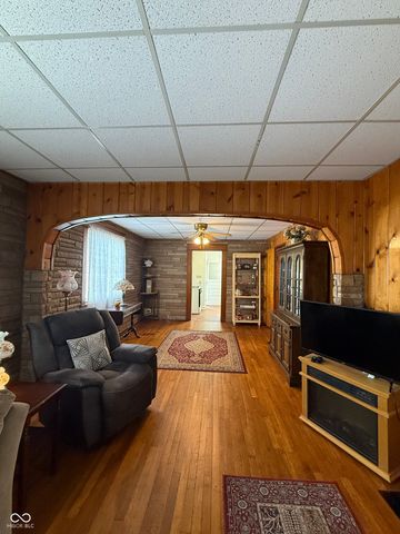 2120 George Street, Anderson, IN 46016