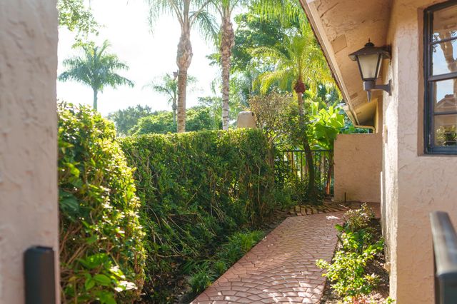 22545 Meridiana Drive, Boca Raton, FL 33433