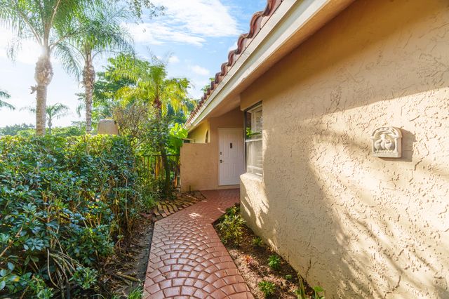 22545 Meridiana Drive, Boca Raton, FL 33433