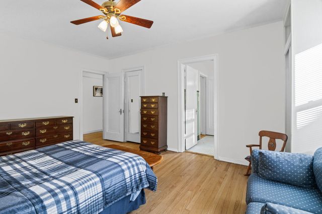 8037 Kenton Avenue 2S, Skokie, IL 60076