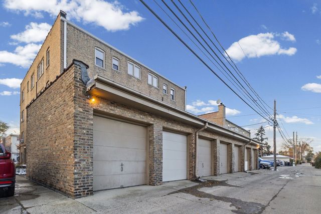 8037 Kenton Avenue 2S, Skokie, IL 60076