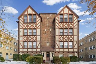 8037 Kenton Avenue 2S, Skokie, IL 60076