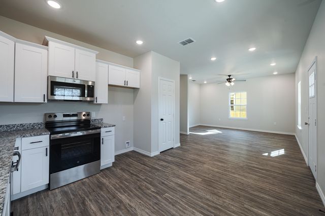 106 N Paul St., Gladewater, TX 75647