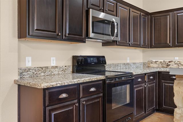 305 Capps Drive, College Station, TX 77845